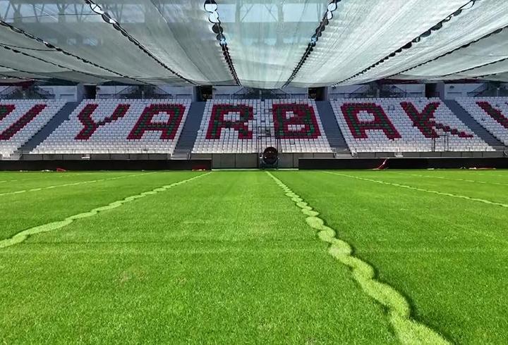 Diyarbakır Stadyumu'nda sıcak koruması