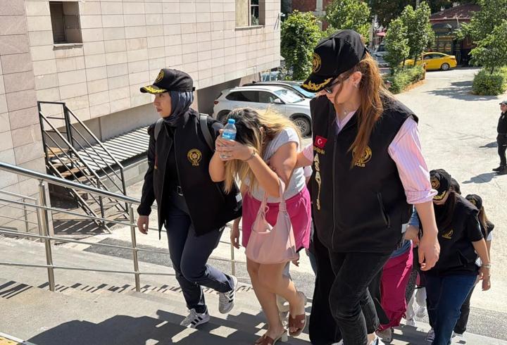 Eskişehir merkezli dolandırıcılık operasyonu; 12 gözaltı