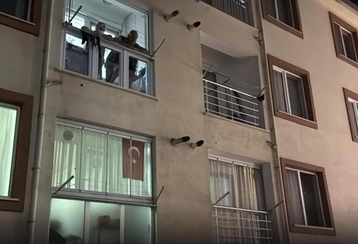 15 gündür haber alınamıyordu! Sokağı saran ağır koku acı gerçeği ortaya çıkardı