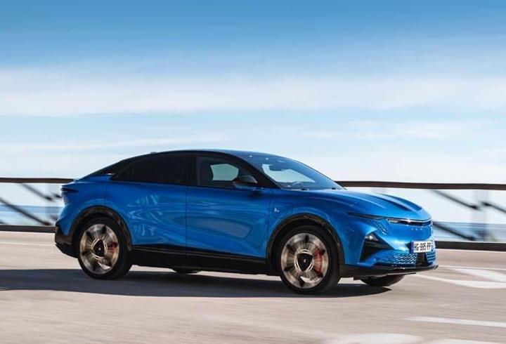 Alpine A390, Türkiye’de satışa sunuldu