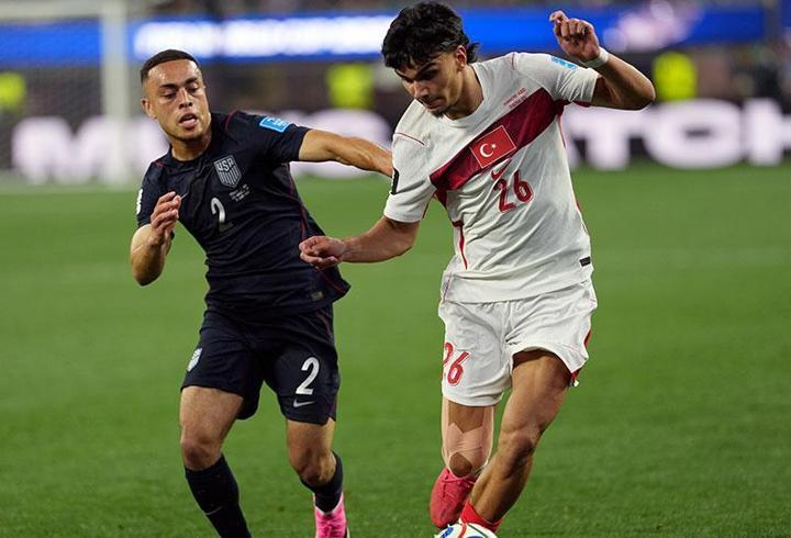 Can uzun kararını verdi! İşte Galatasaray ile anlaşmasının detayları...