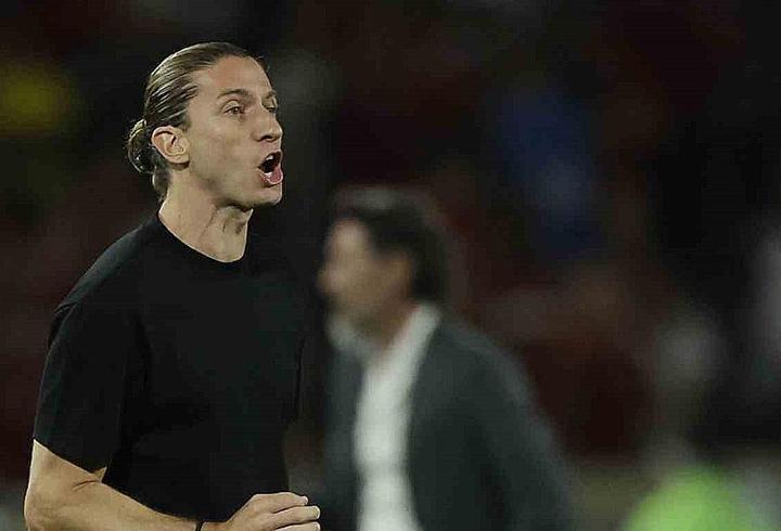 Monaco, Filipe Luis'e emanet