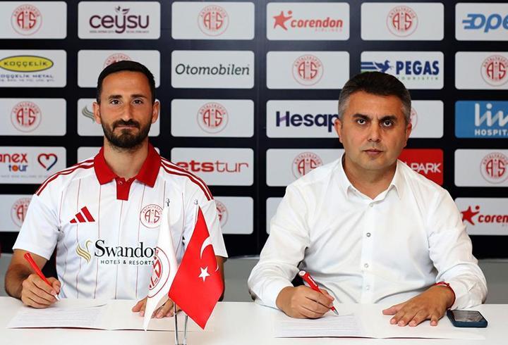 Antalyaspor’da iç transfer… Soner Dikmen ve Erdoğan Yeşilyurt…