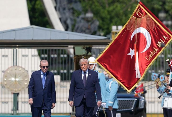 ABD Başkanı Trump NATO'da! Erdoğan: "KAAN MOTORLARINI ZİRVEDE GÖRÜŞECEĞİZ"