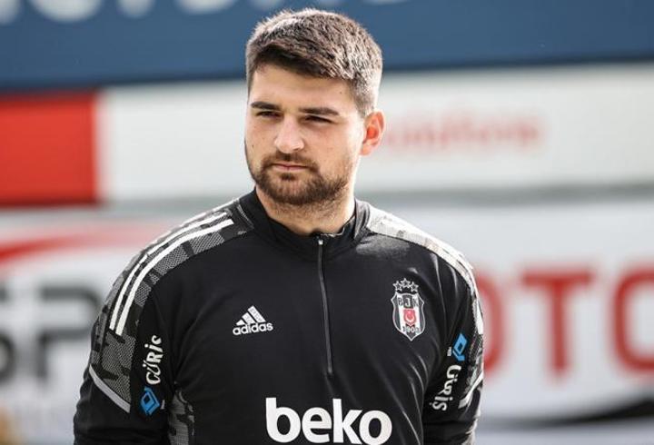 Beşiktaş'tan kaleci Ersin Destanoğlu'na veda mesajı