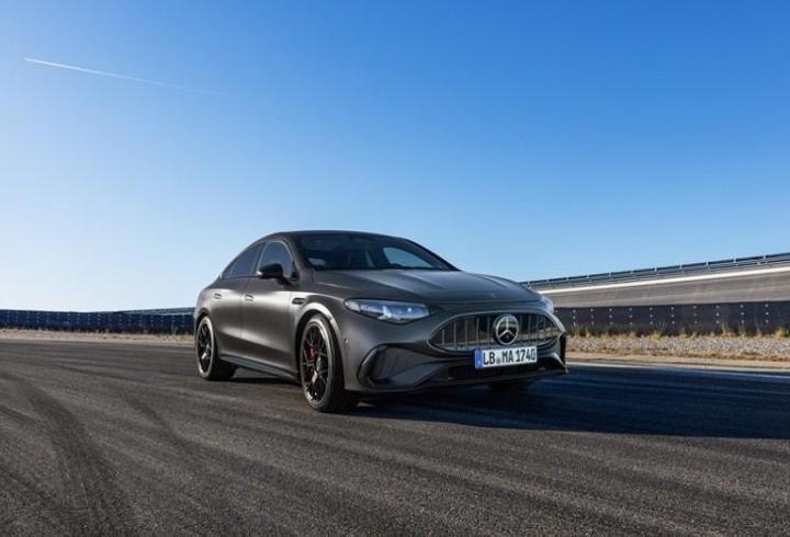 Yeni Mercedes-AMG CLA 45 4MATIC+ yola çıkıyor