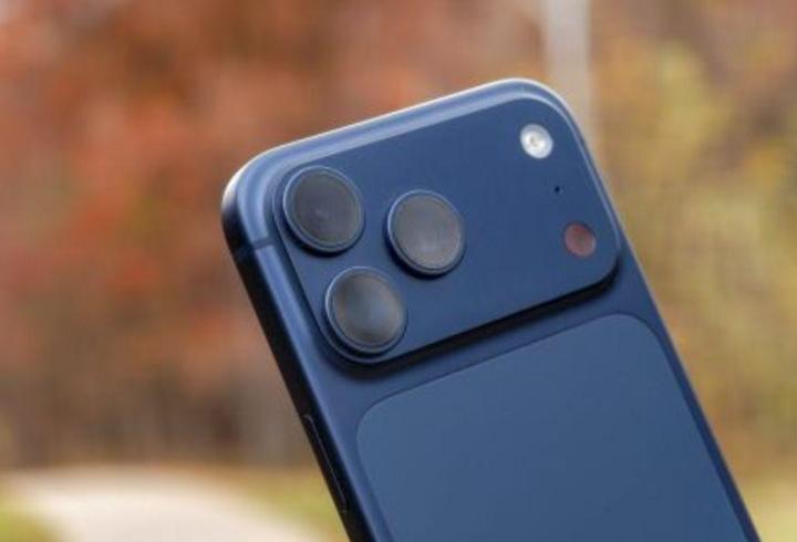 Apple Watch, cihaz üzerinde çalışan yapay zeka özellikleriyle rakiplerine büyük fark attı. Apple, 2026’nın ilk çeyreğinde yapay zeka destekli akıllı saat sevkiyatlarının neredeyse tamamını karşıladı.7