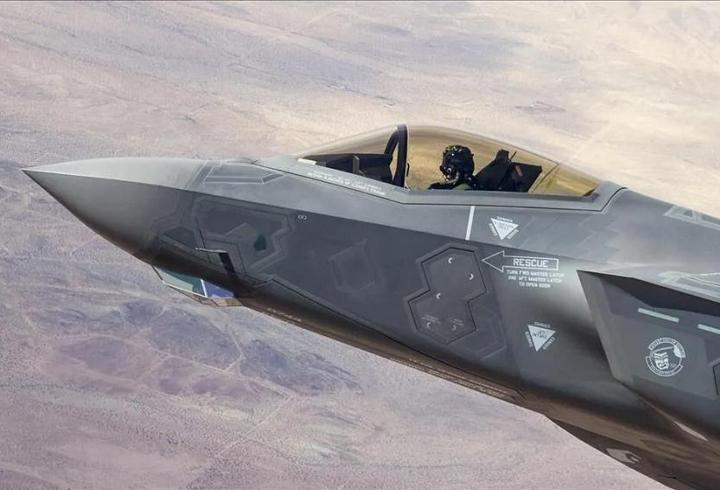 “ANKARA OYUNA GERİ DÖNÜYOR” | Dendias'ın "F-35" sözüyle Atina karıştı!