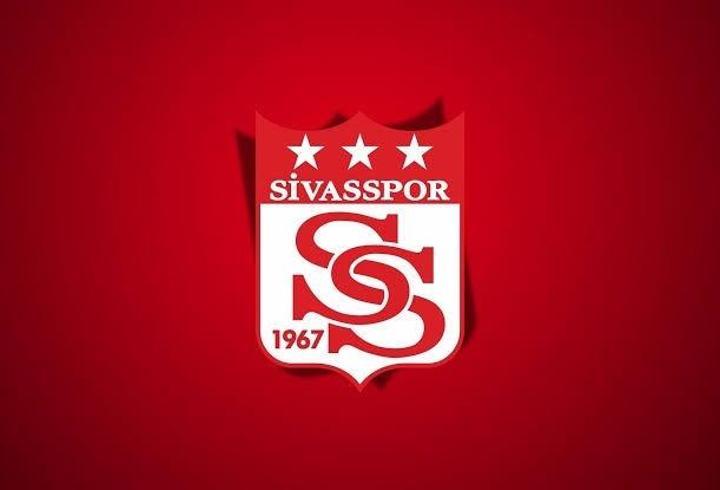 Dünya Kupası yarı final Fransa İspanya maçı canlı izle aramaları futbolseverler tarafından yoğun şekilde yapılırken, 2026 FIFA Dünya Kupası'nın en kritik karşılaşmalarından biri bu gece sahne alıyor. Turnuvanın favorileri arasında gösterilen Fransa ile son Avrupa şampiyonu İspanya, finale yükselmek için Dallas'ta kozlarını paylaşacak. Büyük heyecana sahne olması beklenen dev mücadele, 14 Temmuz Salı günü TRT 1 ekranlarından canlı ve şifresiz yayınlanacak. Futbol dünyasının nefesini tutarak bekle