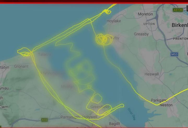 Pilot uçakla gökyüzüne "sıkıldım" yazdı
