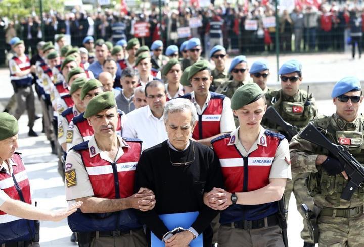 İçişleri Bakanlığı ile Sıfır Atık Vakfı arasında, Sıfır Atık Hareketi'nin ülke genelinde yaygınlaştırılması amacıyla iş birliği protokolü düzenlendi. Burada konuşan İçişleri Bakanı Mustafa Çiftçi, "Bugünkü ziyaretimizin sebebi İçişleri Bakanlığımızla Sıfır Atık Vakfı arasında bir protokol imzalamak. Bu çalışmayla beraber, İçişleri Bakanlığımıza bağlı, Emniyet Genel Müdürlüğümüzde, Jandarma Genel Komutanlığımızda, Sahil Güvenlik Komutanlığımızda, AFAD Başkanlığımızda, Göç İdaresi Başkanlığımızda 