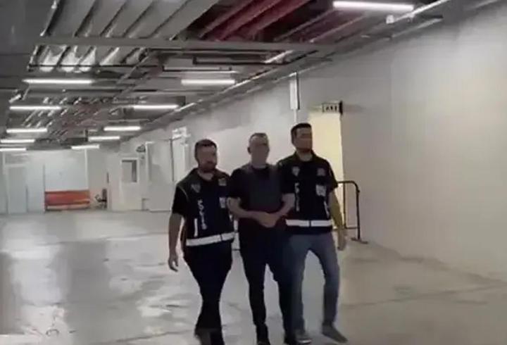 Otomobillerde ÖTV sistemini değiştirebilecek kanun teklifi, Plan ve Bütçe Komisyonu'nda kabul edildi. Teklif yasalaşırsa, motor hacminin yanı sıra aracın çekiş sistemi de ÖTV oranını belirleyen kriterlerden biri olacak. Böylece aynı motor hacmine sahip 4x2 ve 4x4 araçlar farklı vergi oranlarına tabi tutulabilecek. Düzenleme henüz vergi oranlarını değiştirmiyor; yeni oranları belirleme yetkisi Cumhurbaşkanı'nda olacak.1