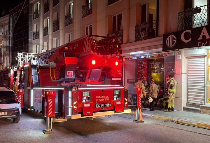 Esenyurt'ta otel yangını; mahsur kalanlar merdivenle tahliye edildi