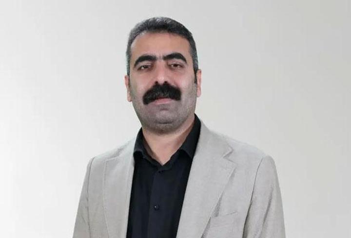Ankara'nın Yenimahalle ilçesi Uğur Mumcu Mahallesi'ndeki otluk alanda çıkan ve akaryakıt istasyonunun yakınına kadar ulaşan yangın, helikopter desteğiyle 2,5 saatte söndürüldü. Bölgedeki bir sitenin güvenlik kameralarını inceleyen ekipler, yangının bir şahıs tarafından çakmakla kasıtlı olarak çıkarıldığını tespit etti.9