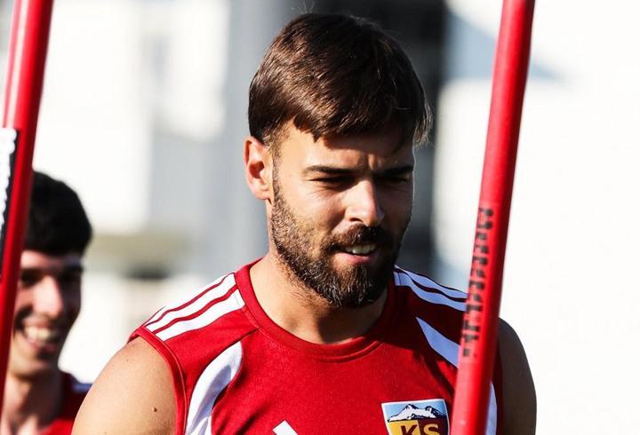 Kayserispor'da 3 yıldız kadro dışı