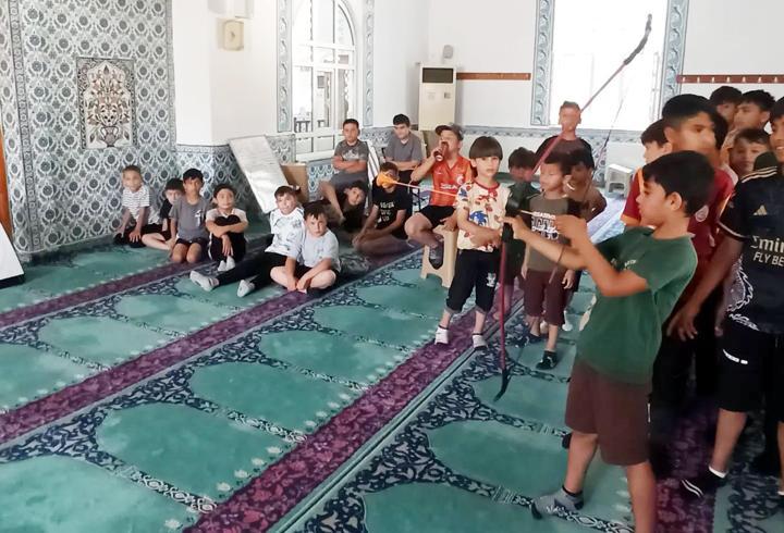 Beypazarı'nda öğrenciler hem eğleniyor hem Kur'an öğreniyor