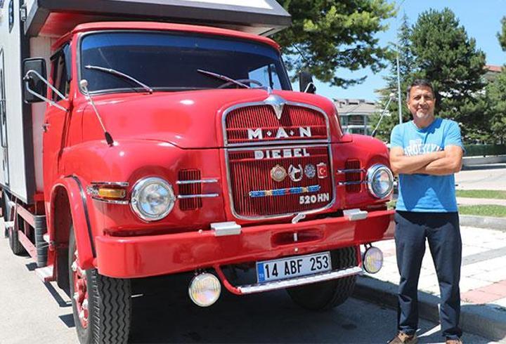 Çocukluk hayali 51 yıllık kamyonu satın alıp karavana çevirdi