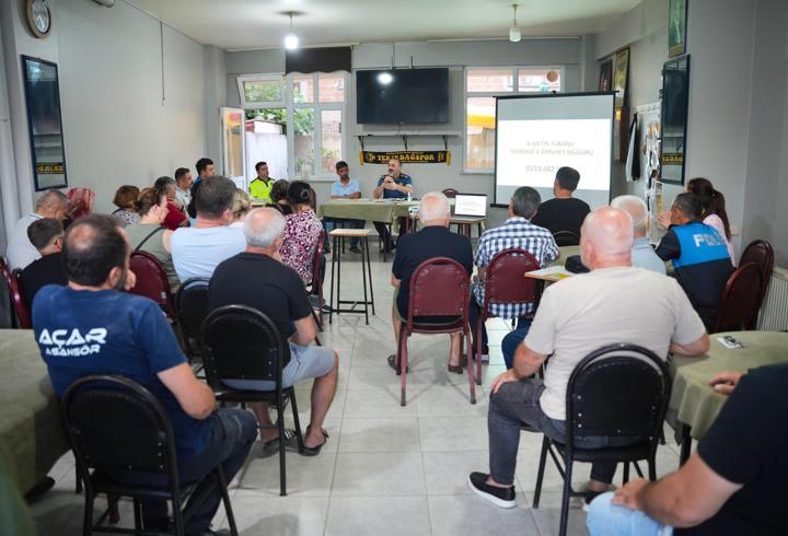 Tekirdağ Emniyet Müdürü Turanlı Roman vatandaşlarla bir araya geldi