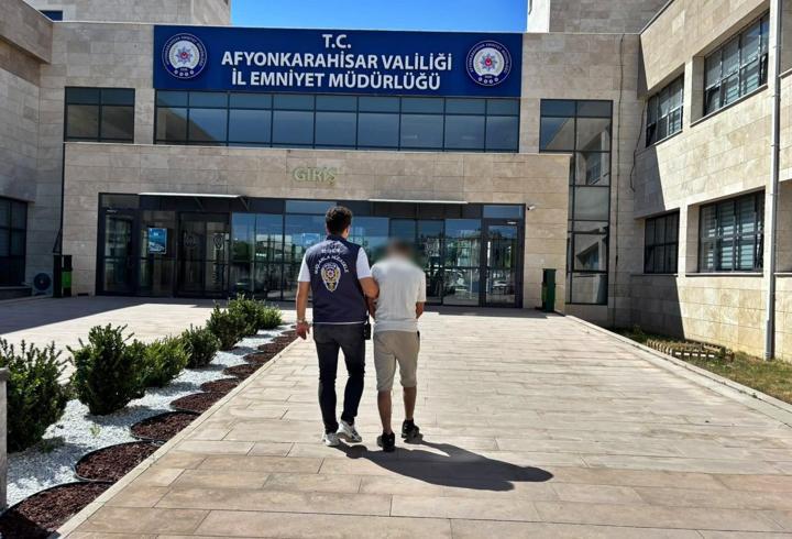 Aranan hükümlüler yakalandı