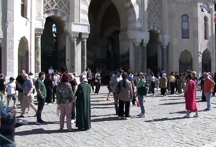 YÖK'ten vakıf üniversitelerine ücret artışı freni