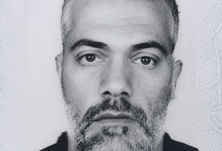 Kamyonette başından vurulmuş halde bulundu