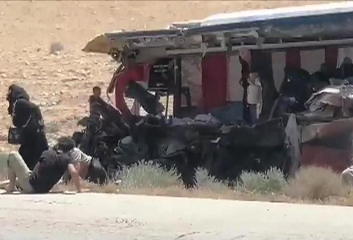 Suriye'de otobüs faciası: 35 ölü, 30 yaralı