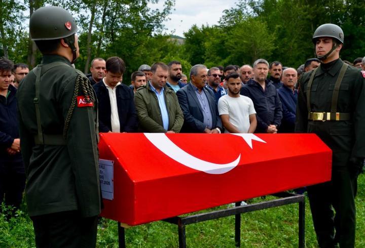 Trafik kazasında ölen askeri personel son yolculuğuna uğurlandı