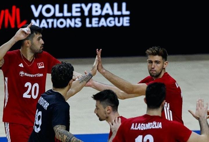 FİLENİN EFELERİ MAÇI NE ZAMAN? Filenin Efeleri Türkiye Slovenya voleybol maçı hangi gün? Filenin Efeleri maç saati ve maç günü...