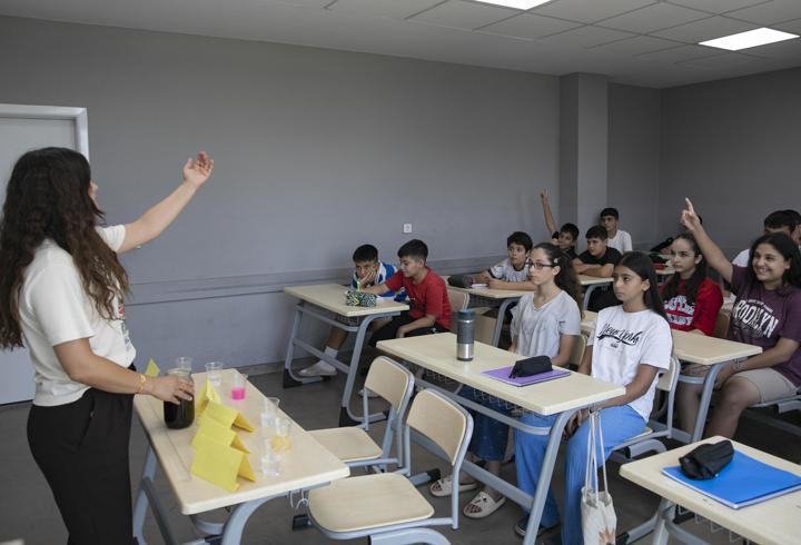 Büyükşehir kurs merkezleri yaz tatilinde de öğrencilerin yanında