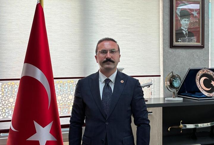 Yusufeli Kaymakamı Ahmet Tan görevine başladı