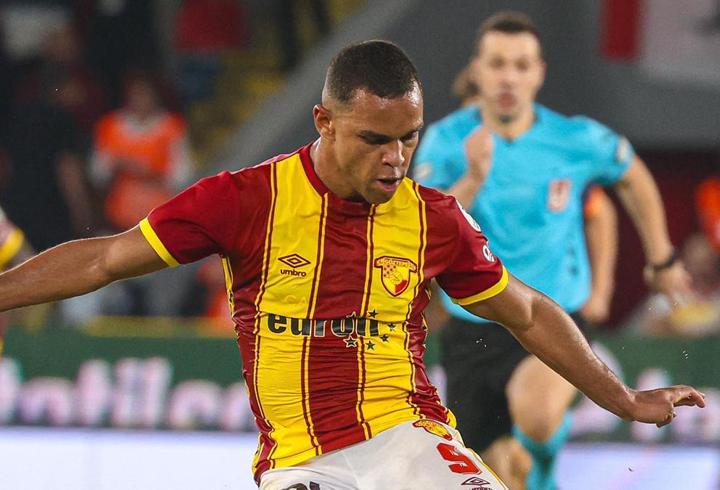 Göztepe'de Juan, Rusya yolcusu