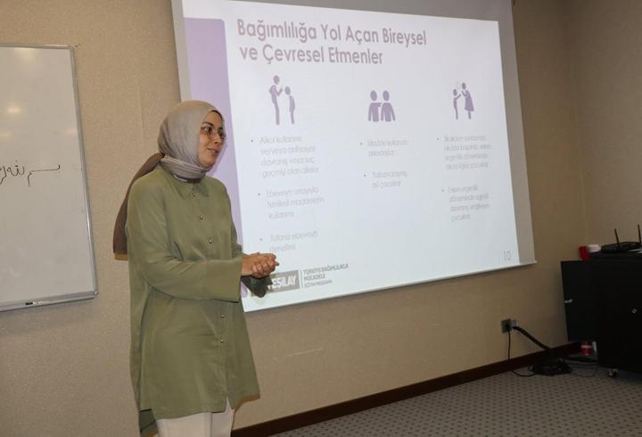 Kırıkkale din görevlilerine madde bağımlılığı semineri verildi