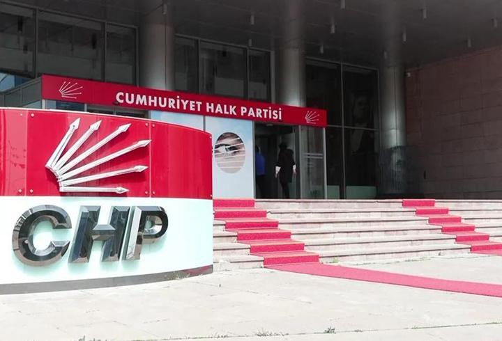 CHP'de gergin grup toplantısı