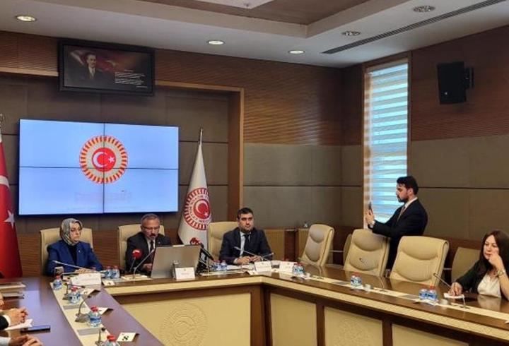 Öğrencilerden "Okullarda akıllı telefon yasaklasın" talebi