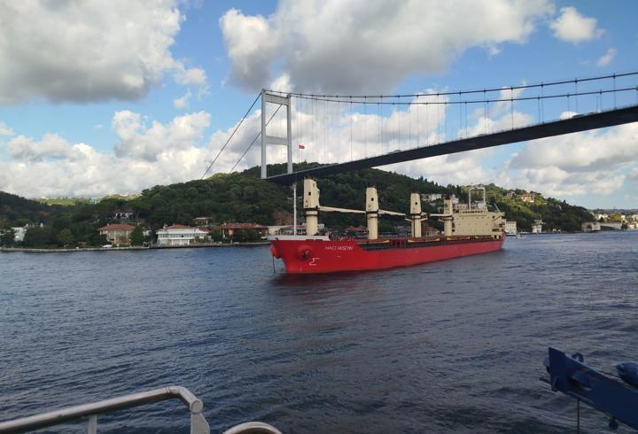 İstanbul Boğazı gemi trafiği geçici askıya alındı