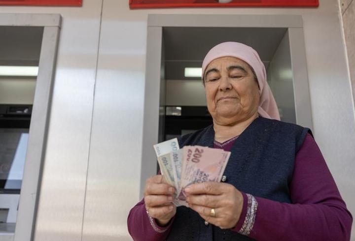 Emeklinin beklediği haber! Gözler SGK'da...
