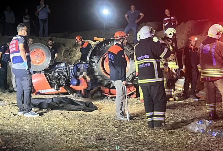 Devrilen traktörün altında kalan karı-koca, yaşamını yitirdi