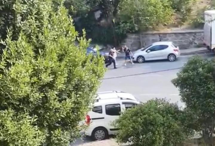 Kağıthane’de para vermeyen ablasını soda şişesiyle yaraladı