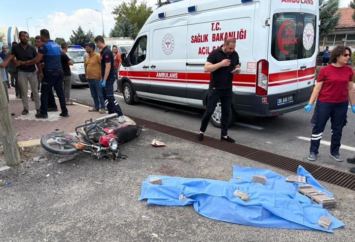 Devrilen motosikletin 14 yaşındaki sürücüsü öldü