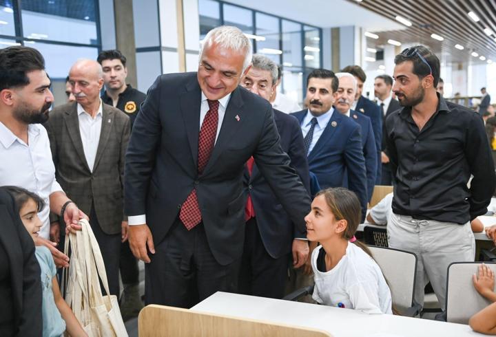 Kütüphaneler cumhuriyet tarihinin rekor sayılarına ulaştı