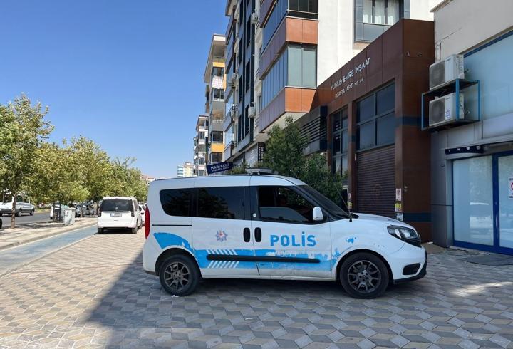 Silahlı kavgada ağır yaralandı