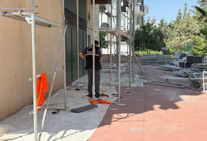 İskeleden düşen işçi öldü