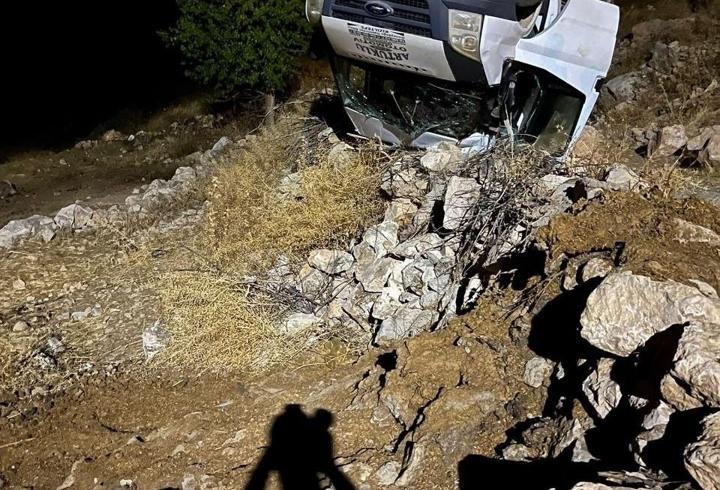 Batman’da minibüs şarampole devrildi: 5 yaralı