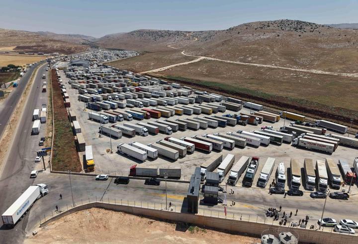 Cilvegözü Sınır Kapısı'nda 1200 tır kapasiteli park hizmete açıldı