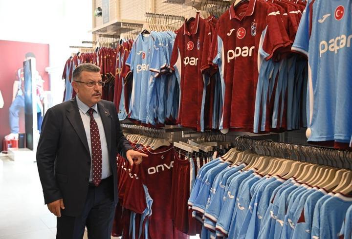 Başkan Genç'ten Trabzonspor'a  6 BİN 661 formayla destek