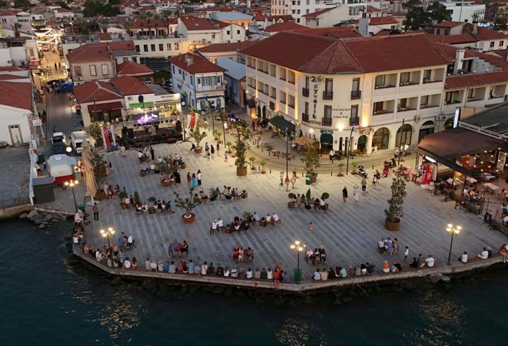 Ayvalık, Tarihi Gümrük Meydanı'na kavuştu