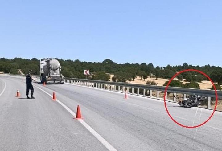 Beton mikserinin çarptığı motosikletin sürücüsü öldü, 13 yaşındaki kızı ağır yaralandı