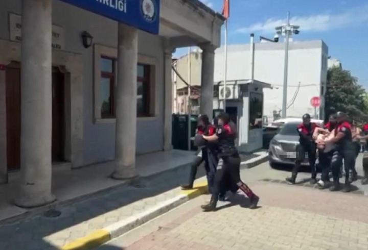 Eyüpsultan'da adliyedeki kavgaya gitmek isteyen 3 silahlı şüpheli yakalandı