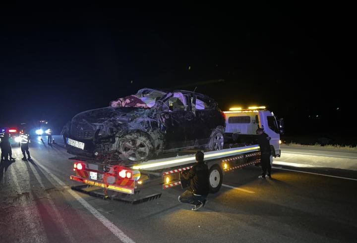 Otomobil şarampole devrildi; 1 ölü, 3 yaralı