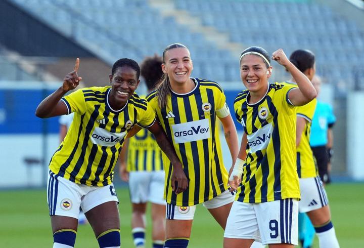 Fenerbahçe arsaVev, yoluna UEFA Avrupa Ligi'nde devam edecek